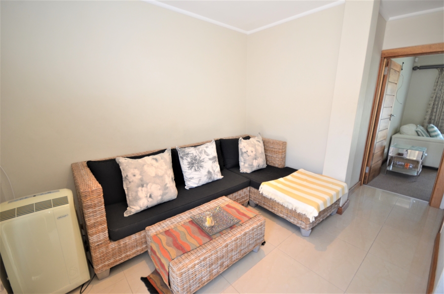 5 Bedroom Property for Sale in Gonubie Eastern Cape